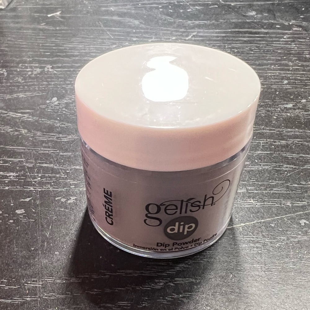 Gelish dip powder